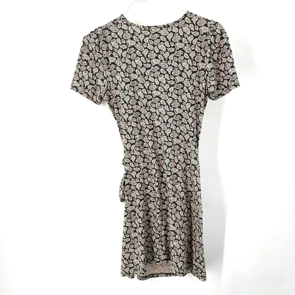 Boden Knot Front Short Sleeve Jersey Above Knee Casual Paisley Print Green Dress